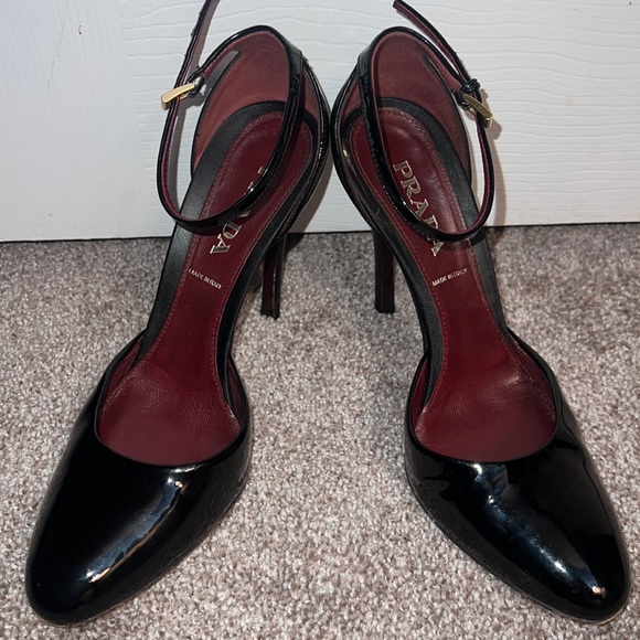 Prada ankle strap patent leather heels size 36 - Picture 1 of 6